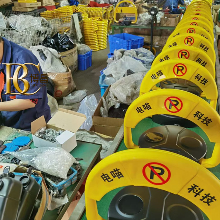 車(chē)位越發(fā)緊張，車(chē)位鎖實(shí)行共享緩解